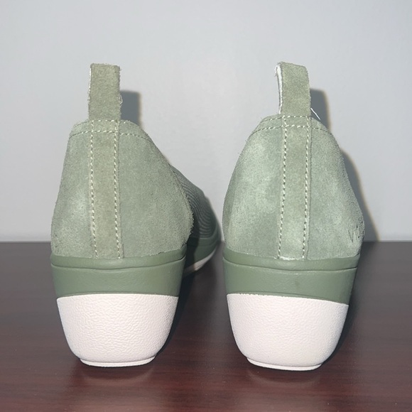 Vionic Jacey Knit Army Green Suede Trim Slip On Loafers - Picture 6 of 14